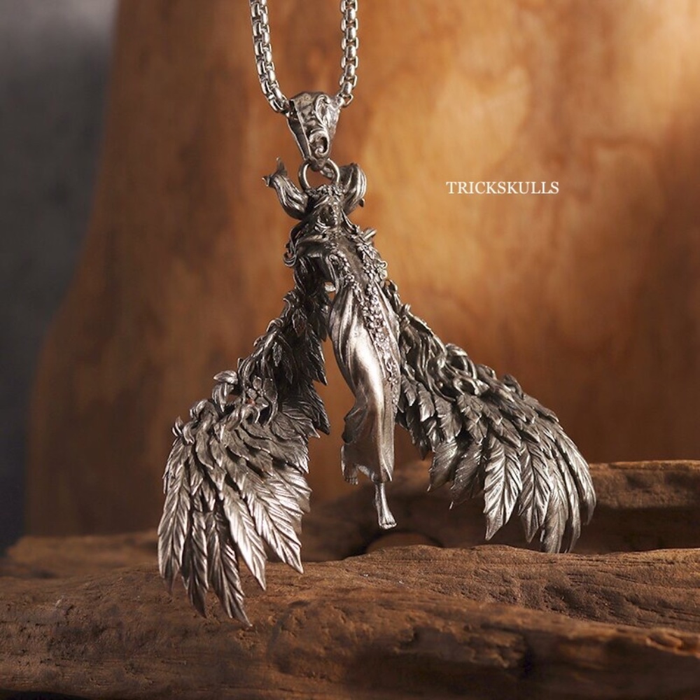 Winged Witch Queen Goddess Modern Retro Streetwear Pendant 60cm Round Box Chain